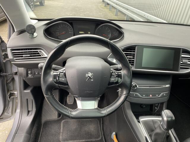 Peugeot 308 SW 1.2 PureTech Blue Lion 159Dkm.NAP, Clima, CC, Pano, PDC v/a, LM, Trekh, nw. APK - Inruil Mogelijk -