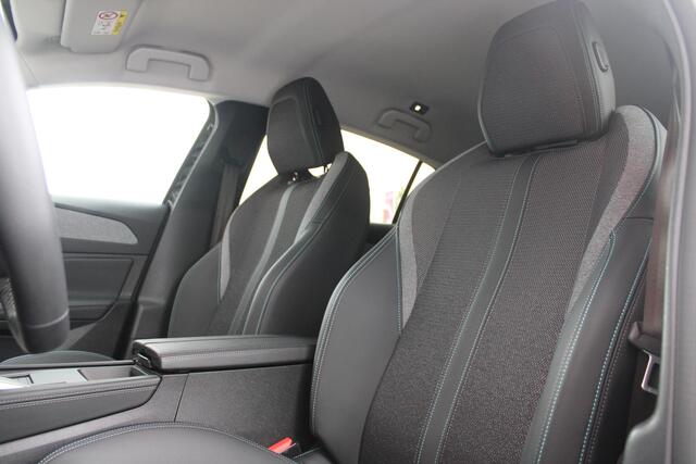 Peugeot 308 1.6 HYbrid 180PK AUTOMAAT ALLURE PACK BUSINESS | DODEHOEK BEWAKING | NAVIGATIE | 360°C CAMERA | LED KOPLAMPEN | CLIMATE CONTROL | KEYLESS ENTRY/START | DRAADLOZE TELEFOON LADER | DRAADLOZE APPLE CARPLAY/ANDROID AUTO | DODEHOEK BEWAKING |