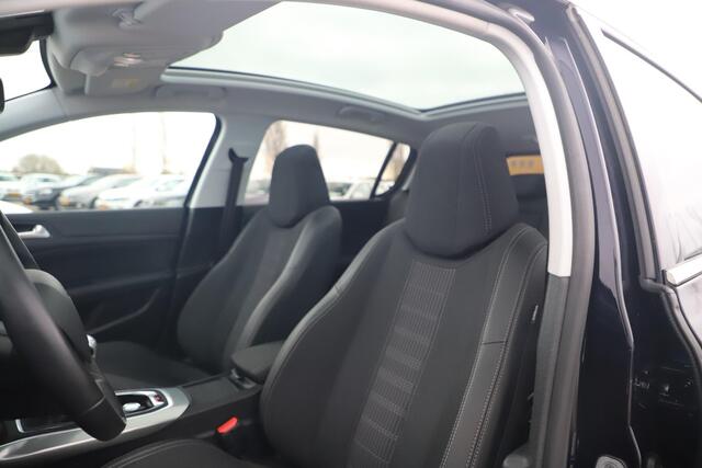 Peugeot 308 1.5 BlueHDi Blue Lease Premium 131PK Panoramadak Keyless Full LED Navigatie Achteruitrijcamera Clima Cruise Carplay Android 16 inch LMV