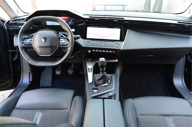 Peugeot 308 SW 1.2 PureTech Active Pack Business O.a: Stoelverw, PDC, Carplay, Navi, Clima, Etc. All-in prijs!