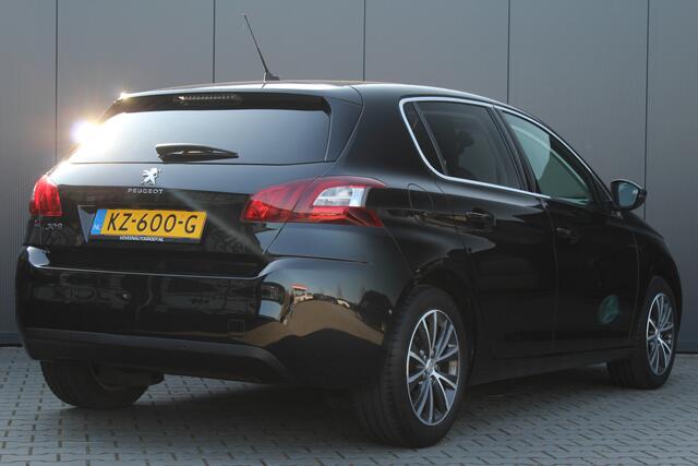 Peugeot 308 1.2 PureTech Allure | incl. 12 maanden garantie | 1e eigenaar | LED | DAB+ | Parkeersensoren voor en achter | Cruise control | Navigatie | Achteruitrijcamera | 100% onderhouden | Panoramadak | Climate control | 16" velgen | Isofix | Origineel NL auto | Di