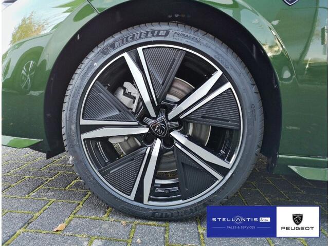 Peugeot 308 1.2 PureTech GT Automaat/Alcantara/Led matrix/Camera.