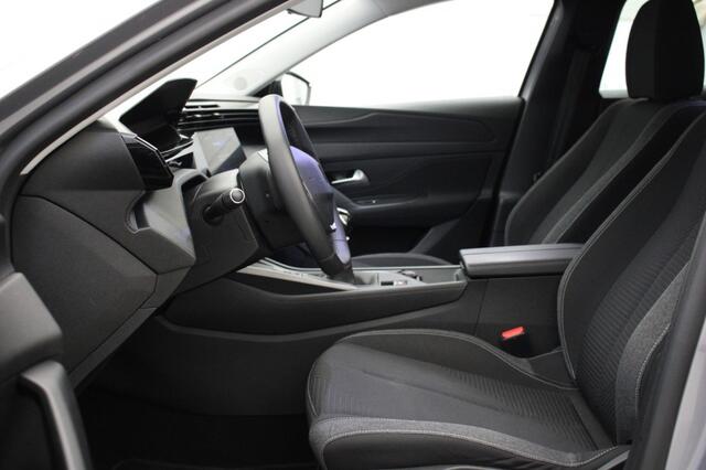 Peugeot 308 1.2 PureTech Active Pack Business - Carplay, Digital Cockpit,