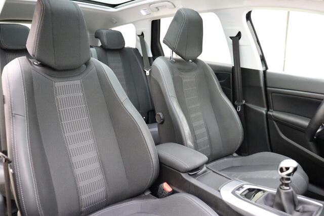 Peugeot 308 SW 1.2 PureTech Allure 130pk | Panoramadak | Navigatie | Climate Control | Trekhaak