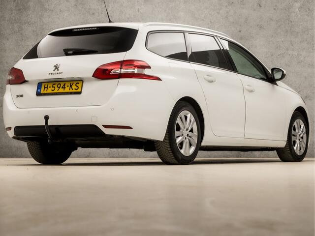 Peugeot 308 SW 1.2 PureTech Sport (PANORAMADAK, APPLE CARPLAY, GROOT NAVI, LEDER, SPORTSTOELEN, GETINT GLAS, DAB+, CRUISE, TREKHAAK, NIEUWE APK, NIEUWSTAAT)
