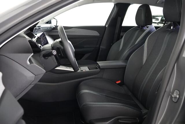Peugeot 308 1.2 PureTech Allure / LED / Navi / CarPlay / ACC / CAM / AUT