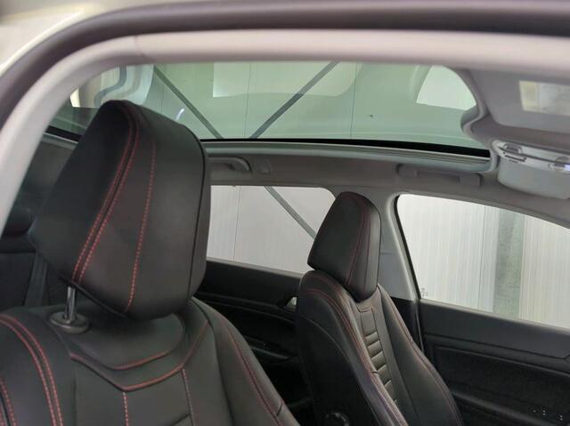 Peugeot 308 SW 1.5 HDi Blue Lease Executive / Panoramadak / Leder / Navigatie / *Distributie bij 93.903KM vervangen*