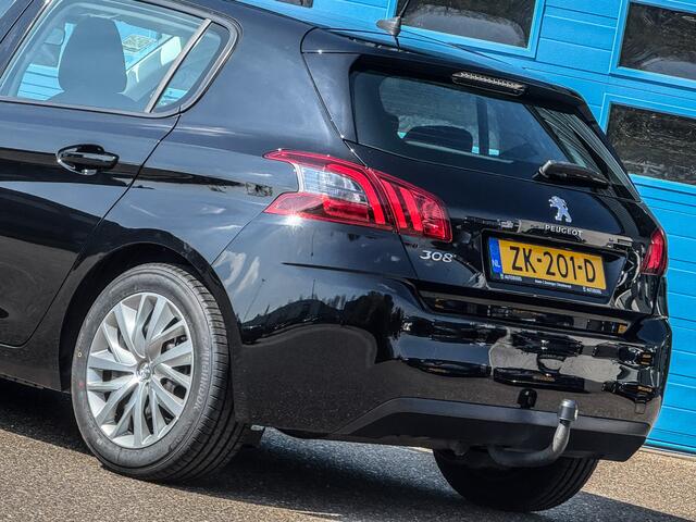 Peugeot 308 1.2 PureTech Blue Lease Prijs Inclusief Onderhoud & 12 Maand BOVAG Garantie | Trekhaak | Navigatie |