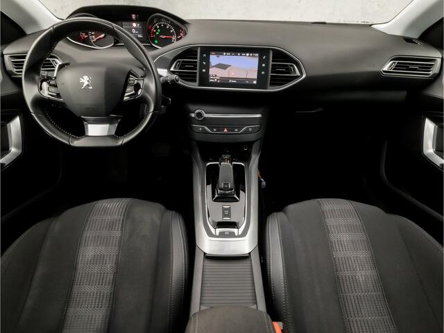 Peugeot 308 SW 1.2 PureTech Sport Deluxe Automaat (PANORAMADAK, APPLE CARPLAY, GROOT NAVI, 360 CAMERA, STOELVERWARMING, LEDER, GETINT GLAS, MASSAGE, DAB+, NIEUWE APK, NIEUWSTAAT)