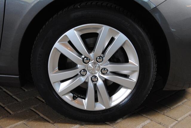 Peugeot 308 1.2 PureT.Blue Lion