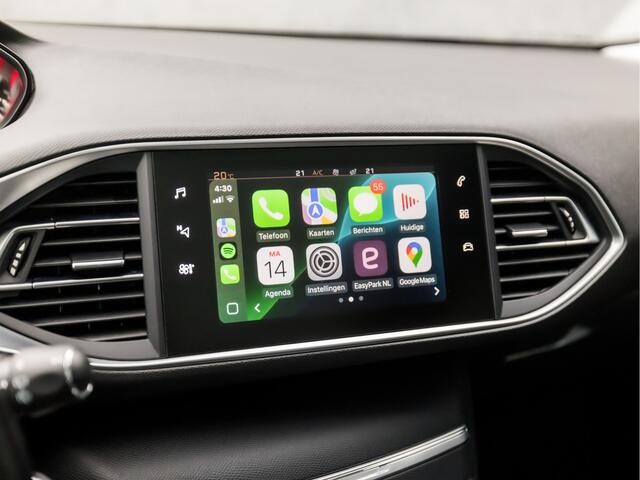 Peugeot 308 1.2 PureTech Sport (PANORAMADAK, APPLE CARPLAY, GROOT NAVI, PARKEERSENSOREN, SPORTSTOELEN, GETINT GLAS, CRUISE, LANE ASSIST, NIEUWSTAAT)