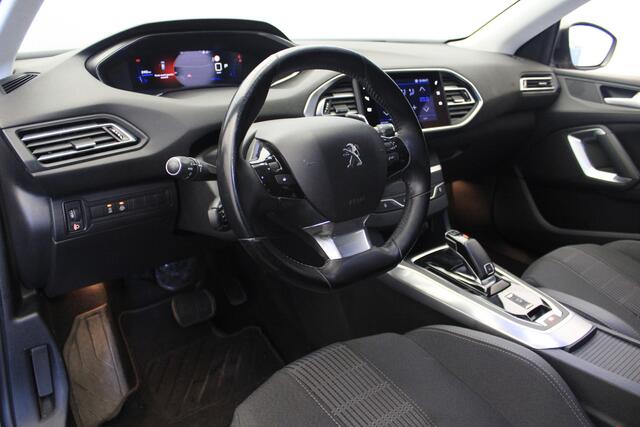 Peugeot 308 SW 1.2 PureTech Allure |Navi|Camera| *Pasen geopend!*