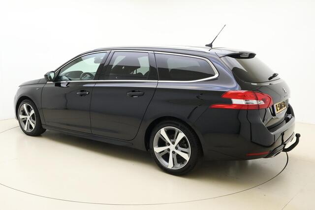 Peugeot 308 SW 1.2 PureTech GT 130 PK | Handgeschakeld | Trekhaak | VOL opties | Glazen dak | Camera | Parkeersensor | Start/stop | Navigatie | 1e eigenaar