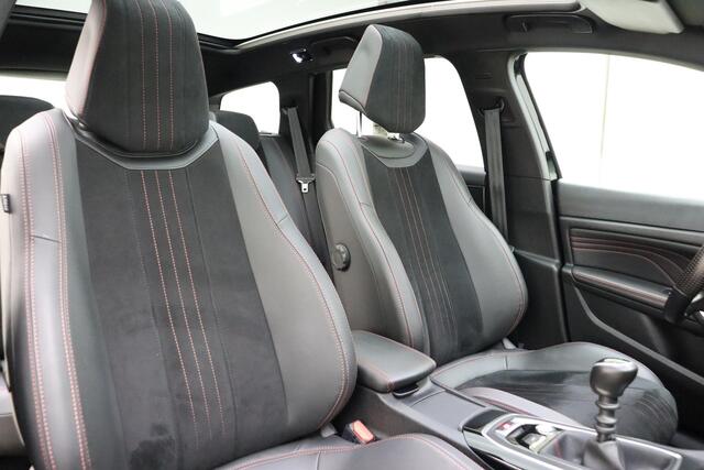 Peugeot 308 SW 1.2 PureTech GT 130 PK | Handgeschakeld | Trekhaak | VOL opties | Glazen dak | Camera | Parkeersensor | Start/stop | Navigatie | 1e eigenaar