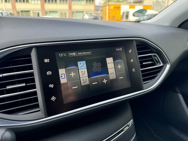 Peugeot 308 1.2 PureT.Blue Lion PANO NAVI BT NAP