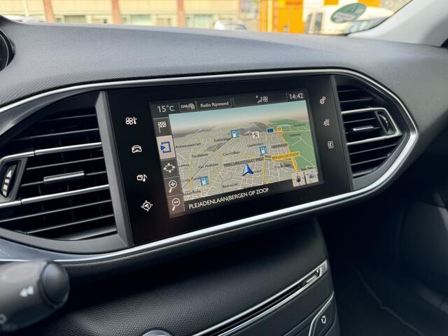 Peugeot 308 1.2 PureT.Blue Lion PANO NAVI BT NAP