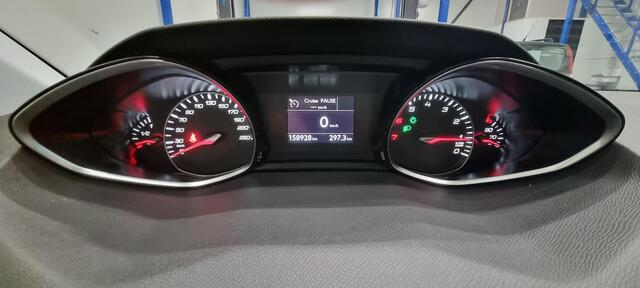 Peugeot 308 SW 1.2 PureTech Allure 130PK | NL Auto | Volledige Onderhoudshistorie | Navigatie | Panoramadak | Achteruitrijcamera |