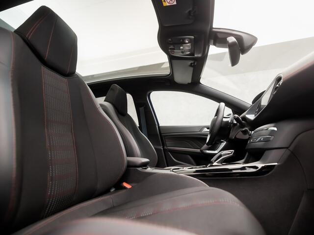 Peugeot 308 1.2 PureTech GT-Line Automaat (PANORAMADAK, APPLE CARPLAY, LEDER, DENON AUDIO, SPORTSTOELEN, LED KOPLAMPEN, 360 CAMERA, ADAPTIVE CRUISE, GETINT GLAS, LANE ASSIST, DAB+, NIEUWE APK, NIEUWSTAAT)