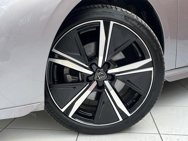 Peugeot 308 SW PureTech 130 GT EAT8 | Elektrisch verstelbare stoelen | Camera | Apple Carplay/Android Auto |
