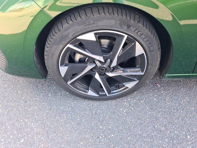 Peugeot 308 PureTech 130 EAT8 Allure Pack Business