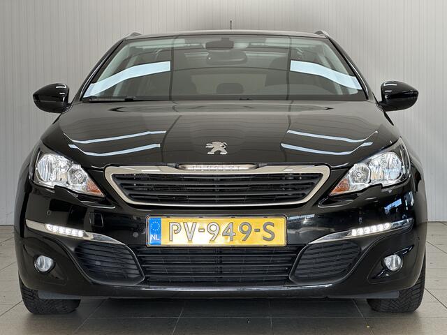 Peugeot 308 SW 1.2 PureTech Blue Lion/ D-Riem verv: 103.000KM!/ Panorama-Dak/ Navi/ DAB+/ Clima/ Cruise/ Bluetooth/ Armsteun/ Multi. LEDER. Stuur/ 16'' LMV/ Mistl./ PDC V+A/ Extra getint glas/ Dakrails.