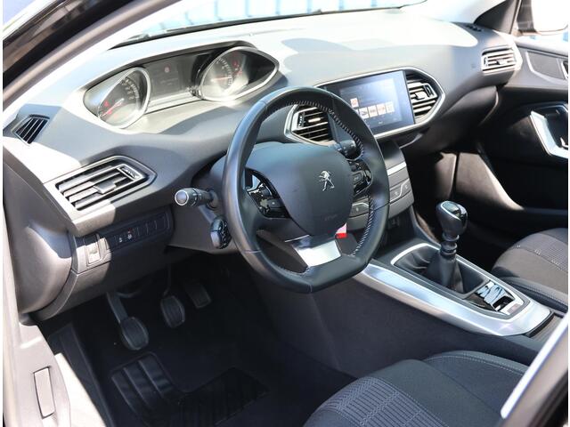 Peugeot 308 1.2 110PK Blue Lease Premium | Camera | Cruise Control | LED | AppleCarPlay/AndroidAuto | Navigatie | Panoramadak | Parkeersensoren | Trekhaak |