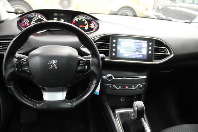 Peugeot 308 SW 1.2 PureTech Blue Lion NAP, Panoramadak, Airco, Navi