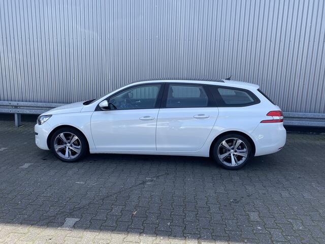Peugeot 308 SW 1.2 PureTech Active 163Dkm. Clima, Navi, Stoelvw, Pano, CC, PDC v/a, LM, Trekh, nw. APK - Inruil Mogelijk -