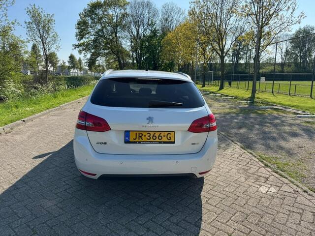 Peugeot 308 1.2 Turbo ALLURE -Climate-Cruise Control