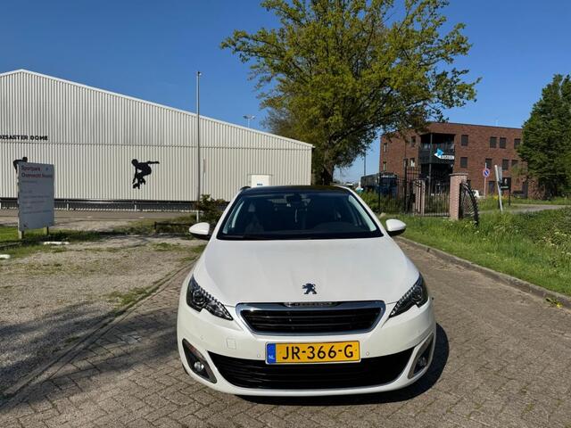 Peugeot 308 1.2 Turbo ALLURE -Climate-Cruise Control