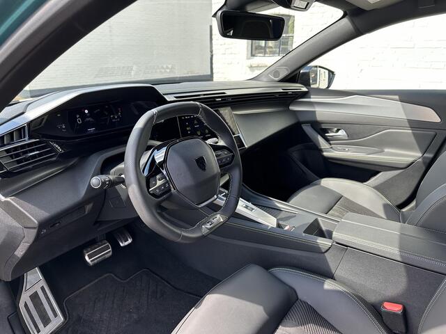 Peugeot 308 SW 1.2 Hybrid 145 PK GT Automaat | Zeer complete Demo van 2025! | ¤5.000 DEMO-Korting | 360 Graden Camera | Navigatie | Alcantara Massage Stoelen met Elektrische Verstelling | Adaptieve Cruise Control | Full LED Matrix Verlichting | 18" Velgen Black Pack