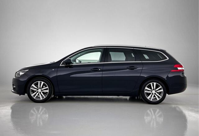 Peugeot 308 SW 1.2 PureTech Tech Edition | 1e eigenaar | Dealer onderhouden | Trekhaak | Half leder |