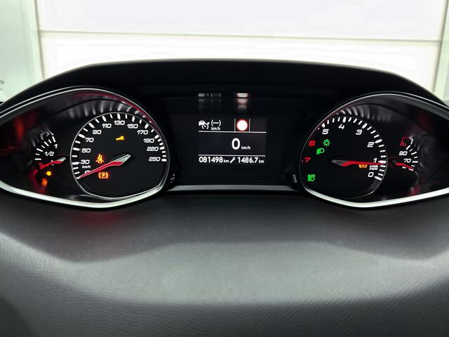 Peugeot 308 SW 1.2 PureTech Tech Edition | 1e eigenaar | Dealer onderhouden | Trekhaak | Half leder |
