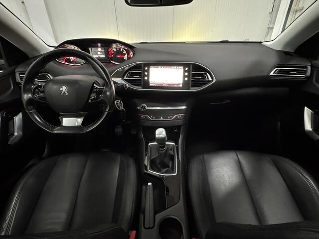 Peugeot 308 1.2 PureTech Blue Lease Executive LED NAVI PANO LEER 2X-PDC