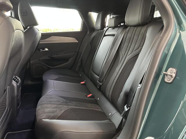 Peugeot 308 SW 1.6 Plug-in Hybrid 180 GT ACHTERUITRIJCAMERA | PARKEERSENSOREN VOOR-/ACHTER | STUUR-/STOELVERWARMING | APPLE CARPLAY/ANDROID AUTO
