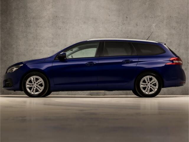 Peugeot 308 SW 1.2 PureTech Sport (PANORAMADAK, APPLE CARPLAY, GROOT NAVI, PARKEERSENSOREN, SPORTSTOELEN, GETINT GLAS, CRUISE, LANE ASSIST, NIEUWE APK, NIEUWSTAAT)