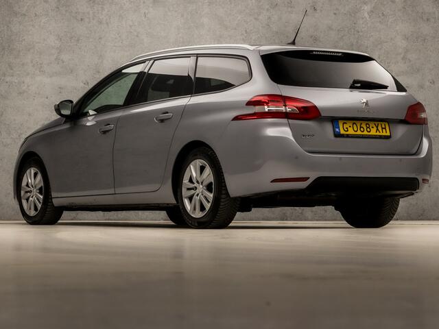 Peugeot 308 SW 1.2 PureTech Sport (PANORAMADAK, APPLE CARPLAY, GROOT NAVI, PARKEERSENSOREN, GETINT GLAS, SPORTSTOELEN, LANE ASSIST, CRUISE, NIEUWE APK, NIEUWSTAAT)