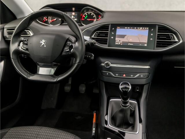 Peugeot 308 SW 1.2 PureTech Sport (PANORAMADAK, APPLE CARPLAY, GROOT NAVI, PARKEERSENSOREN, GETINT GLAS, SPORTSTOELEN, LANE ASSIST, CRUISE, NIEUWE APK, NIEUWSTAAT)