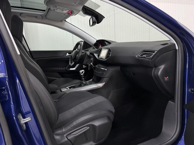 Peugeot 308 SW 1.2 PureTech 131 PK Blue Lease Premium 1/2-LEER PANO CAMERA PDC CHROOM LMV TREKHAAK