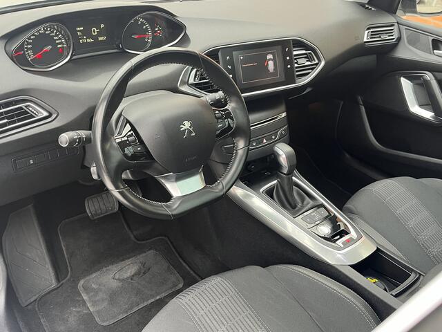 Peugeot 308 PureTech 130 EAT6 Allure | Panoramadak | Camera achter | Carplay/Android Auto |