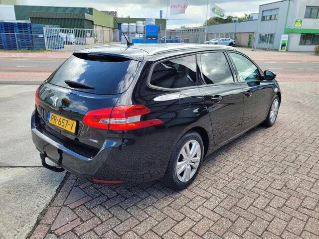 Peugeot 308 SW 1.2 PureTech Blue Lion