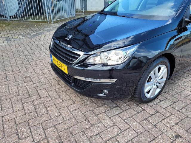 Peugeot 308 SW 1.2 PureTech Blue Lion