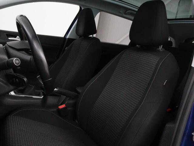 Peugeot 308 1.5 BlueHDi Executive | 1e eigenaar | Panoramadak | Carplay | Climate control | Navigatie | Parkeerhulp | Cruise control