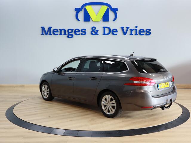 Peugeot 308 SW 1.2 PureTech Blue Lease Premium Airco ECC | LED | Trekhaak | Panorama | Cruise Control | Navigatie | Isofix | NAP