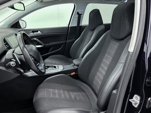 Peugeot 308 SW 1.5 HDi Automaat 131PK Premium / Panorama dak / Trekhaak / Airco-ecc./ Pdc+Camera / Cruise Ad./ Pack Drive Assist2 / / Apk juli-2026