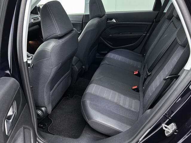 Peugeot 308 SW 1.5 HDi Automaat 131PK Premium / Panorama dak / Trekhaak / Airco-ecc./ Pdc+Camera / Cruise Ad./ Pack Drive Assist2 / / Apk juli-2026