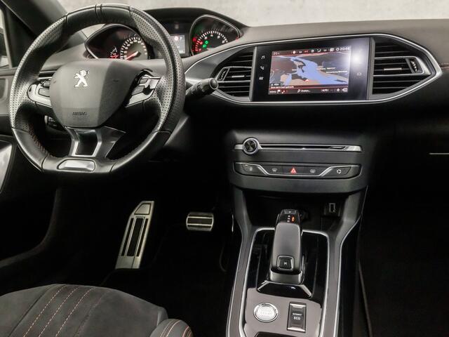 Peugeot 308 1.2 PureTech GT-Line Automaat (PANORAMADAK, APPLE CARPLAY, 360 CAMERA, LEDER/ALCANTARA, KEYLESS, SPORTSTOELEN, ADAPTIVE CRUISE, TREKHAAK, ZWART HEMEL, LED KOPLAMPEN, NIEUWSTAAT)