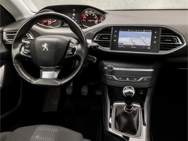 Peugeot 308 SW 1.2 PureTech Sport (PANORAMADAK, APPLE CARPLAY, GROOT NAVI, 360 CAMERA, TREKHAAK, LEDER, SPORTSTOELEN, PARKEERSENSOREN, GETINT GLAS, CRUISE, NIEUWE APK, NIEUWSTAAT)