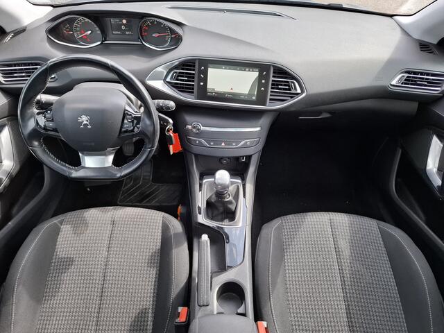Peugeot 308 SW 1.6 BlueHDI Executive PANO DAK NAVI CRUISE ECC LED