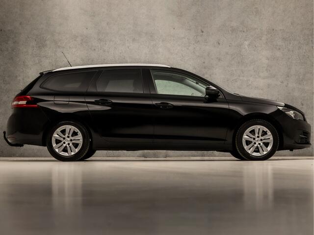 Peugeot 308 SW 1.2 PureTech Sport (PANORAMADAK, APPLE CARPLAY, LEDER, GROOT NAVI, SPORTSTOELEN, PARKEERSENSOREN, TREKHAAK, GETINT GLAS, LANE ASSIST, NIEUWSTAAT)